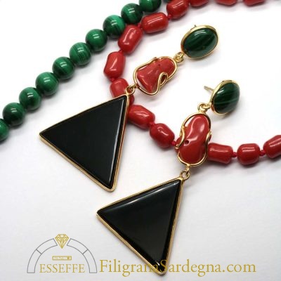 Orecchini argento dorato corallo malachite e onice